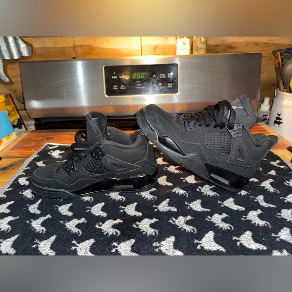 Air Jordan 4 Retro 